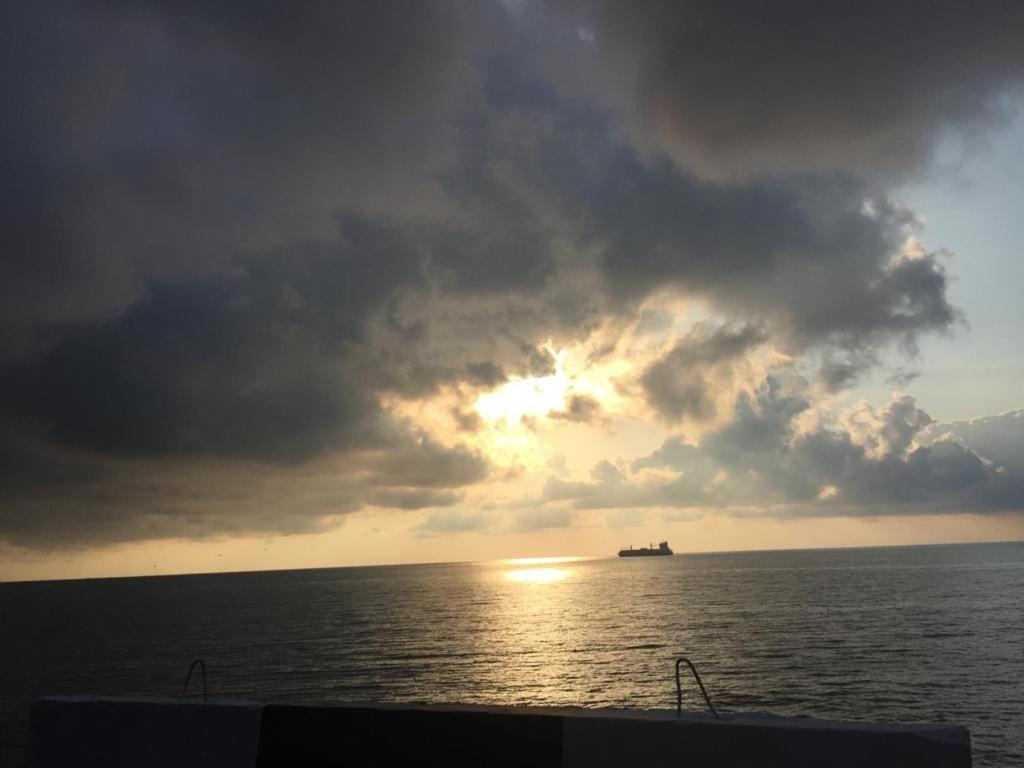 Rozmarin Нouse Makhinjauri Hotell Batumi Exteriör bild